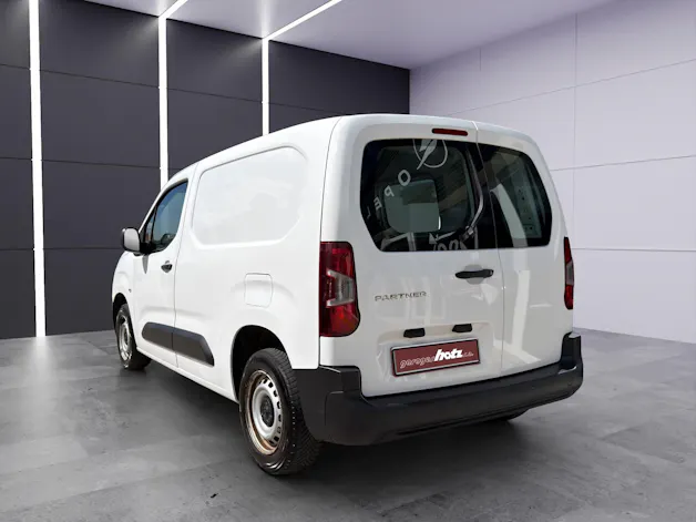 PEUGEOT Partner 1.2 Pro 650 kg Standard