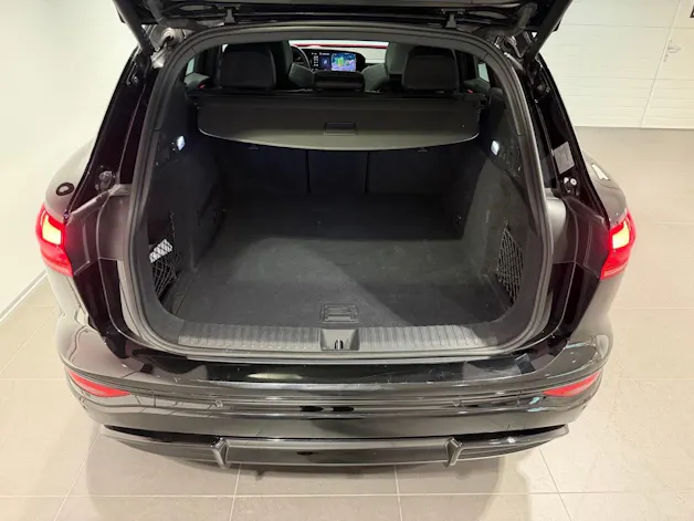 AUDI SQ6 e-tron quattro