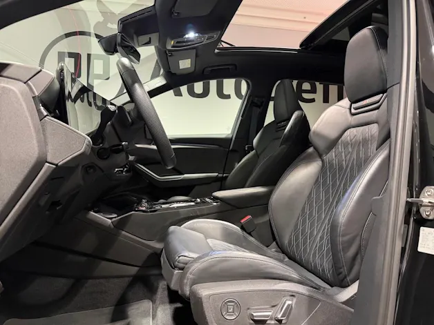 AUDI SQ6 e-tron quattro