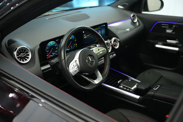 MERCEDES-BENZ GLA 220d 4Matic AMG Line 8G-DCT *CH-Fahrzeug*