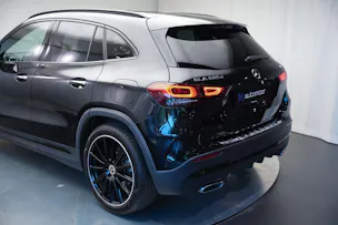 MERCEDES-BENZ GLA 220d 4Matic AMG Line 8G-DCT *CH-Fahrzeug*