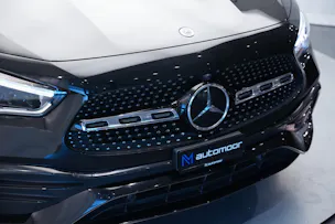 MERCEDES-BENZ GLA 220d 4Matic AMG Line 8G-DCT *CH-Fahrzeug*