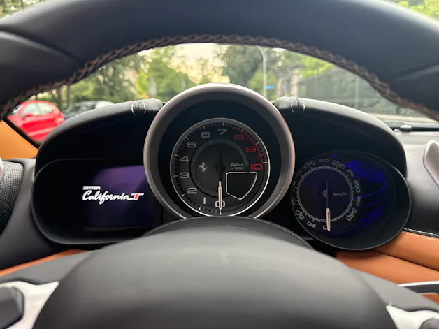 FERRARI California 3.9 V8 T