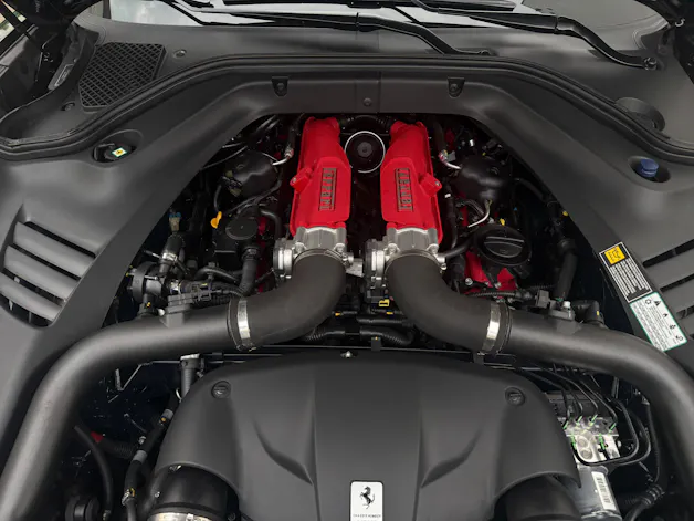 FERRARI California 3.9 V8 T