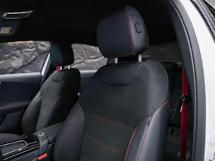 MERCEDES-BENZ A35 AMG 4Matic+ 8G-DCT*20" Felgen*Werksgarantie*Lenkradheizung*Ambientebeleuchtung*