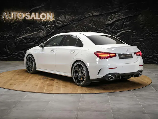 MERCEDES-BENZ A35 AMG 4Matic+ 8G-DCT*20" Felgen*Werksgarantie*Lenkradheizung*Ambientebeleuchtung*