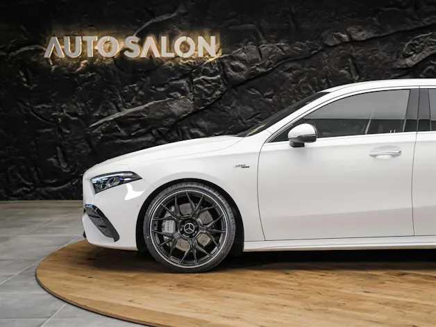 MERCEDES-BENZ A35 AMG 4Matic+ 8G-DCT*20" Felgen*Werksgarantie*Lenkradheizung*Ambientebeleuchtung*