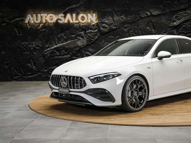 MERCEDES-BENZ A35 AMG 4Matic+ 8G-DCT*20" Felgen*Werksgarantie*Lenkradheizung*Ambientebeleuchtung*
