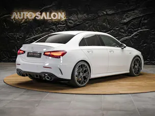 MERCEDES-BENZ A35 AMG 4Matic+ 8G-DCT*20" Felgen*Werksgarantie*Lenkradheizung*Ambientebeleuchtung*