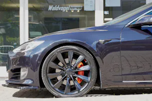 Tesla Model S 100 D Performance