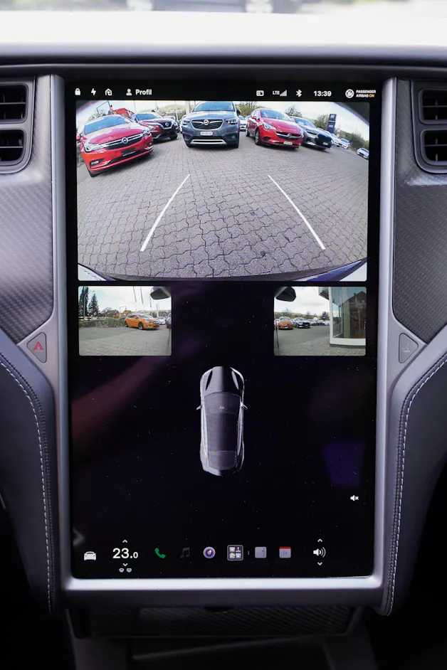 Tesla Model S 100 D Performance