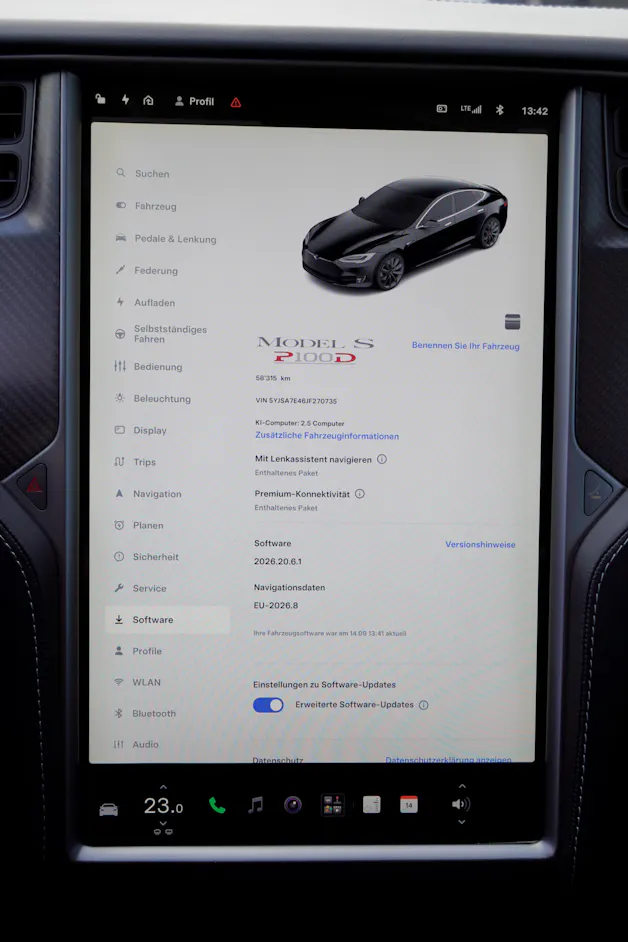 Tesla Model S 100 D Performance