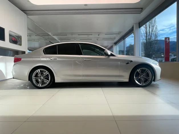 BMW M5 xDrive Drivelogic