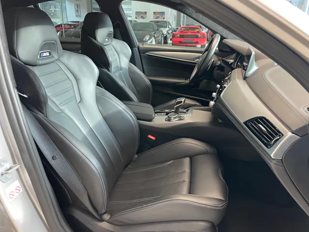 BMW M5 xDrive Drivelogic