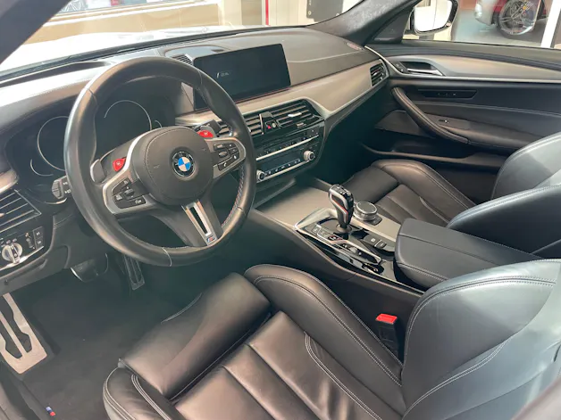 BMW M5 xDrive Drivelogic