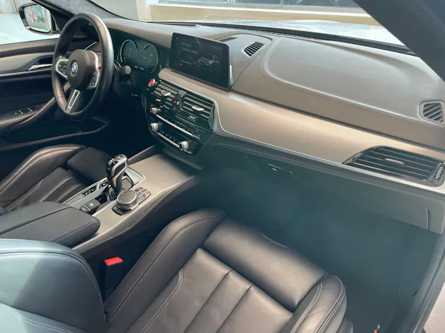 BMW M5 xDrive Drivelogic