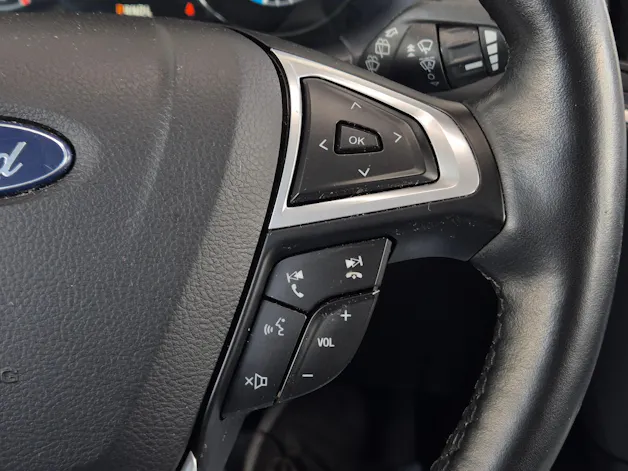 FORD S-Max 2.5 FHEV Trend 7Pl