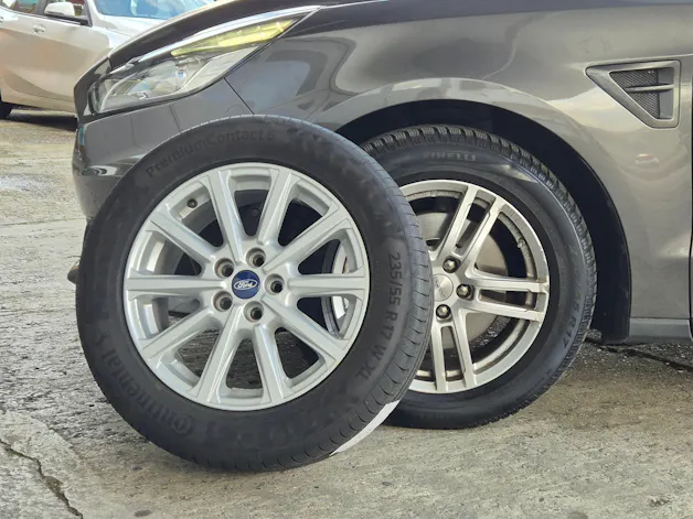 FORD S-Max 2.5 FHEV Trend 7Pl