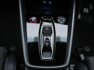 AUDI S3 Sportback TFSI quattro S-tronic*19"Felgen*Werksgarantie*Matrix-LED*Assistenten*