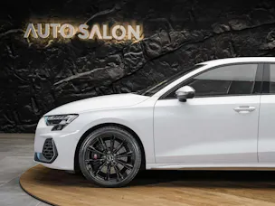 AUDI S3 Sportback TFSI quattro S-tronic*19"Felgen*Werksgarantie*Matrix-LED*Assistenten*