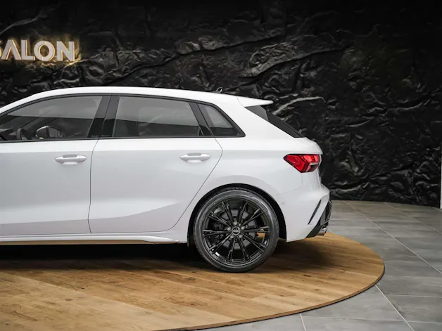 AUDI S3 Sportback TFSI quattro S-tronic*19"Felgen*Werksgarantie*Matrix-LED*Assistenten*