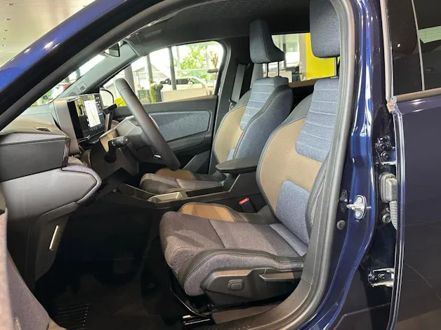 RENAULT R5 E-Tech Comfort Range 52 kWh Techno