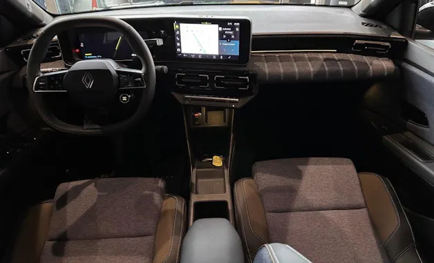 RENAULT R5 E-Tech Comfort Range 52 kWh Techno