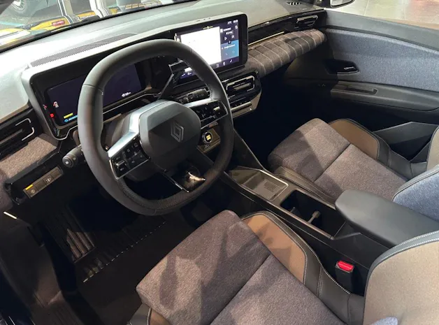 RENAULT R5 E-Tech Comfort Range 52 kWh Techno