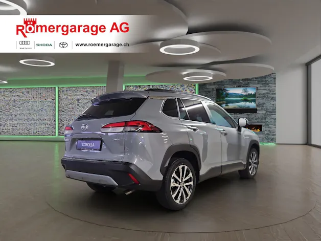 Toyota Corolla Cross 2.0 HSD Trend AWD-i