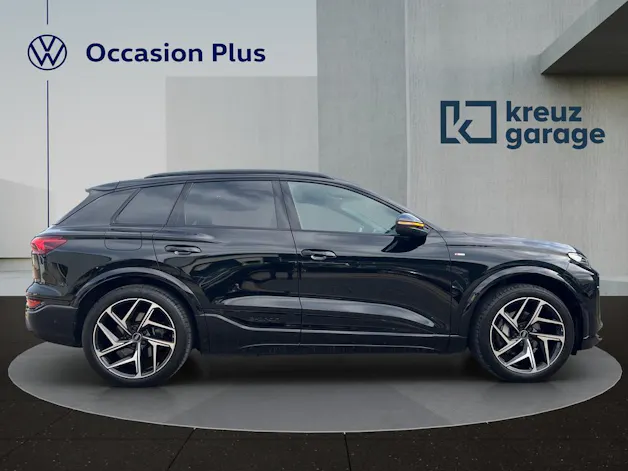 AUDI Q6 e-tron quattro