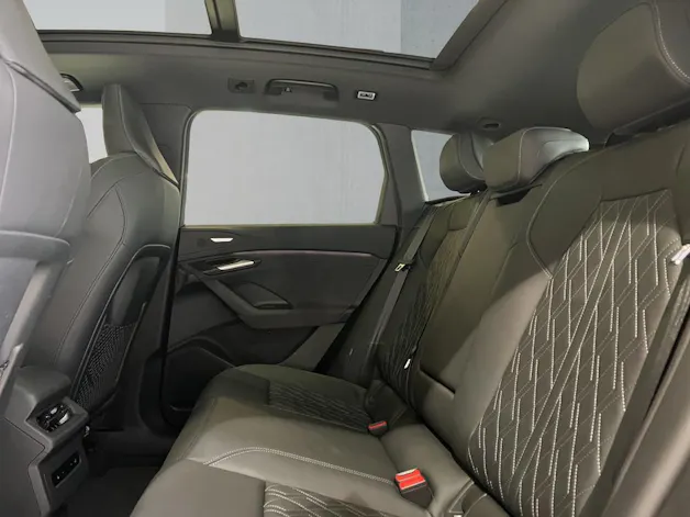 AUDI Q6 e-tron quattro