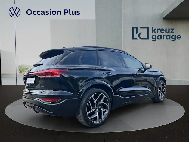 AUDI Q6 e-tron quattro
