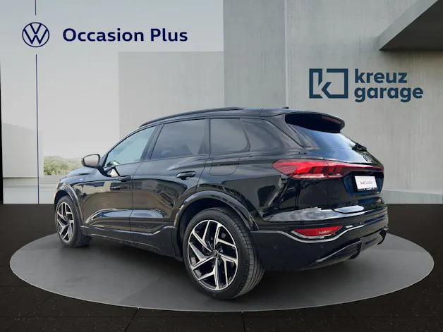 AUDI Q6 e-tron quattro
