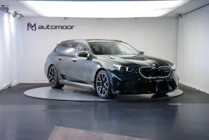 BMW M5 xDrive Touring *Brewster Green* *Keramik* *Pano* *Iconic Glow*