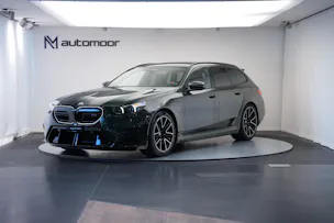 BMW M5 xDrive Touring *Brewster Green* *Keramik* *Pano* *Iconic Glow*