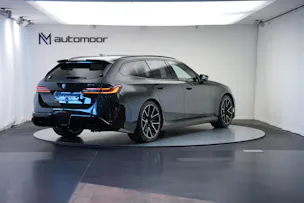 BMW M5 xDrive Touring *Brewster Green* *Keramik* *Pano* *Iconic Glow*