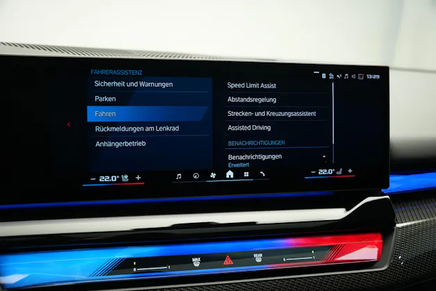 BMW M5 xDrive Touring *Brewster Green* *Keramik* *Pano* *Iconic Glow*
