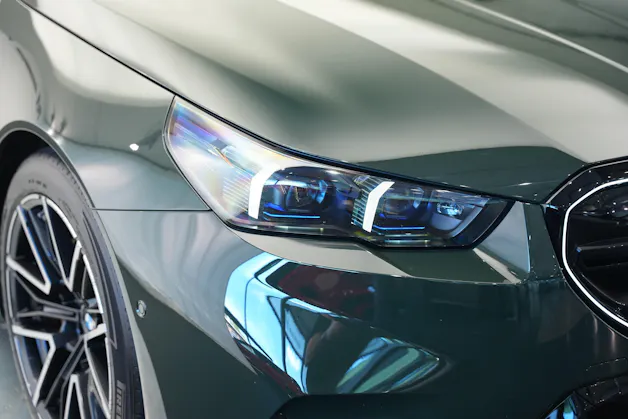 BMW M5 xDrive Touring *Brewster Green* *Keramik* *Pano* *Iconic Glow*