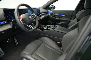 BMW M5 xDrive Touring *Brewster Green* *Keramik* *Pano* *Iconic Glow*