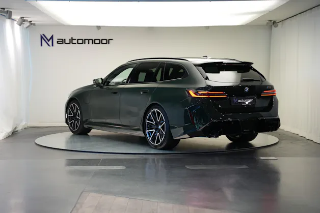 BMW M5 xDrive Touring *Brewster Green* *Keramik* *Pano* *Iconic Glow*