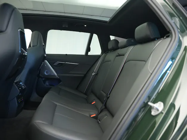 BMW M5 xDrive Touring *Brewster Green* *Keramik* *Pano* *Iconic Glow*