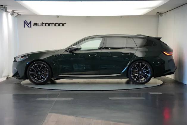 BMW M5 xDrive Touring *Brewster Green* *Keramik* *Pano* *Iconic Glow*