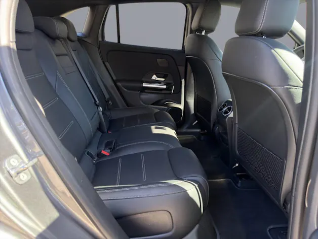 MERCEDES-BENZ EQA 250 AMG Line