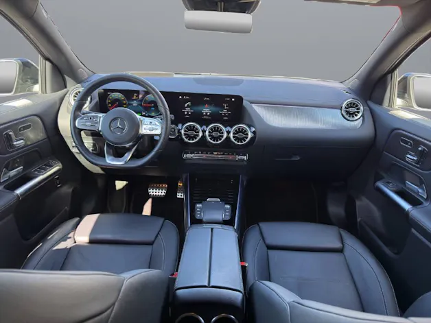 MERCEDES-BENZ EQA 250 AMG Line