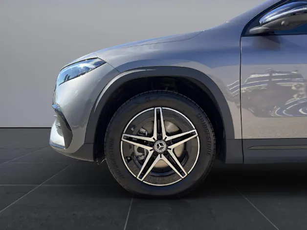 MERCEDES-BENZ EQA 250 AMG Line