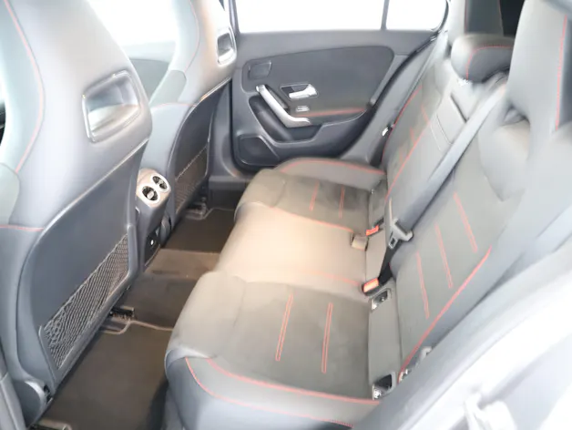 MERCEDES-BENZ A 220 4Matic 8G-DCT