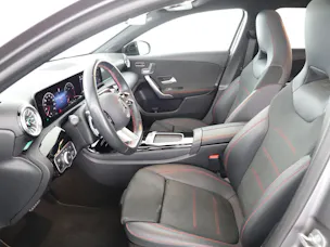 MERCEDES-BENZ A 220 4Matic 8G-DCT