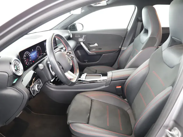 MERCEDES-BENZ A 220 4Matic 8G-DCT