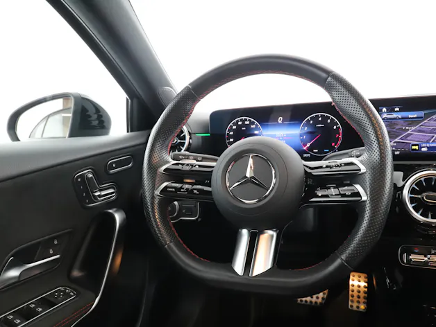 MERCEDES-BENZ A 220 4Matic 8G-DCT