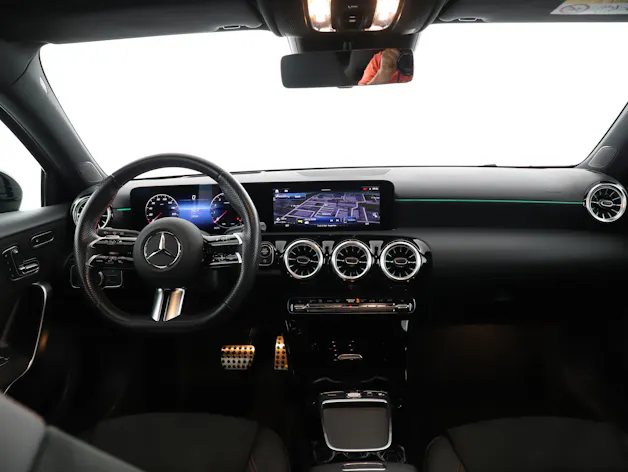 MERCEDES-BENZ A 220 4Matic 8G-DCT